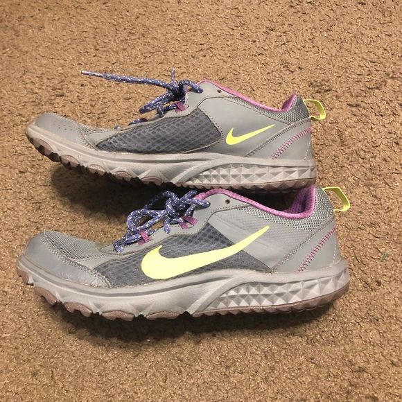 Nike Womens Wild Trail Running Hiking Shoes 643074-010 Gray Purple Yellow Size 8 - Picture 2 of 4